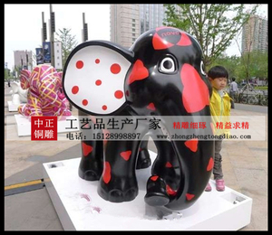 商业街玻璃钢大象雕塑